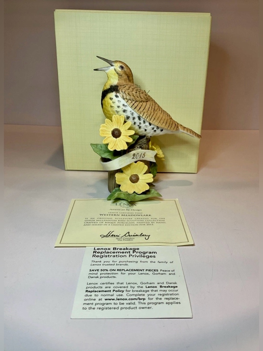 New Lenox 2015 Annual Western Meadowlark Limited Bird Sculpture In Box With COA